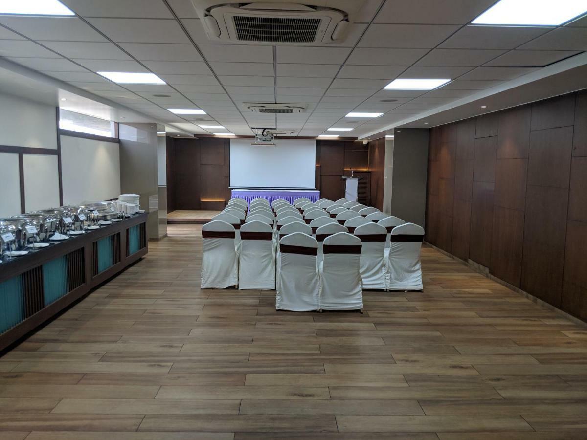 Hotel Avaante Ahmedabad Formerly Known As The Orchid Hotel Εξωτερικό φωτογραφία